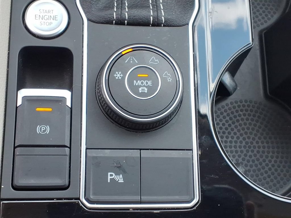 Used 2022 Volkswagen Atlas SE AWD/4WD image 28