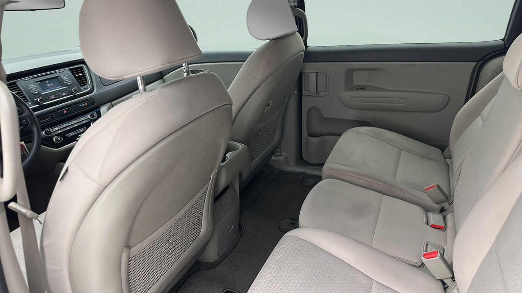 Used 2017 Kia Sedona LX FWD image 11