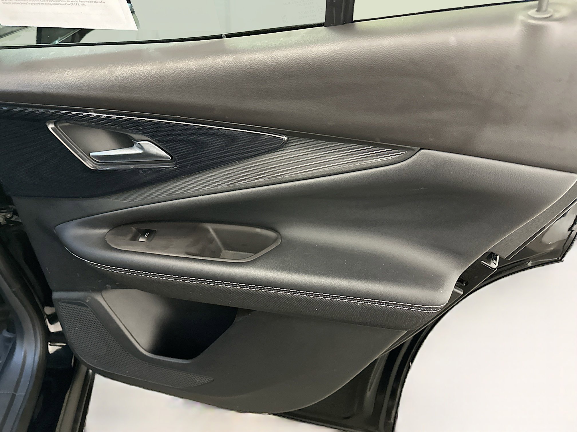 Used 2024 Chevrolet Blazer EV LT image 32