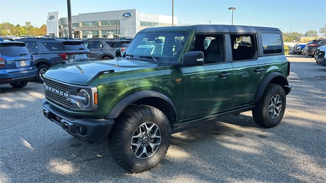 New 2025 Ford Bronco Badlands image 2