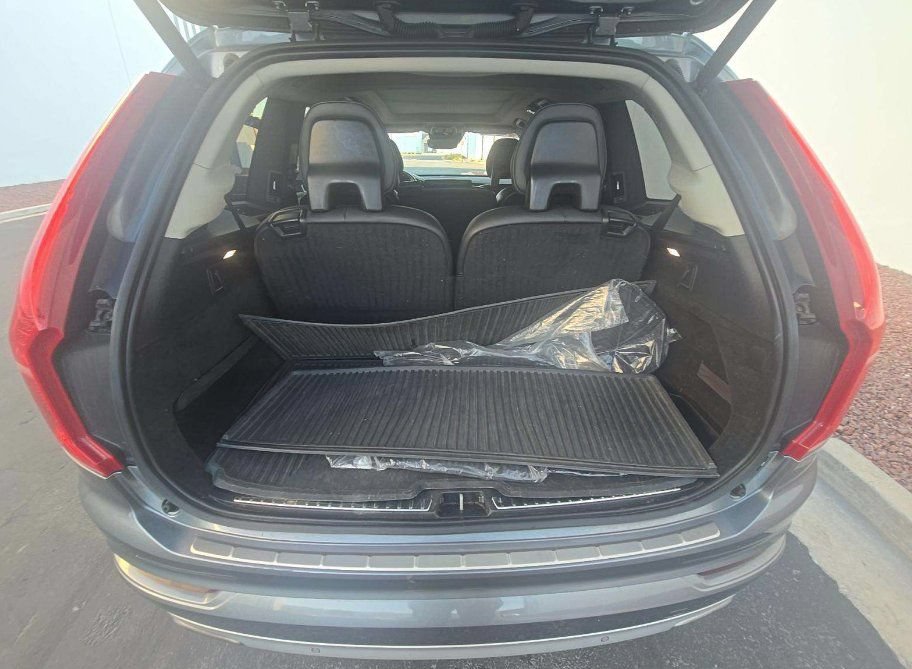 Used 2016 Volvo XC90 T6 Momentum w/ Protection Package Plus AWD/4WD image 18