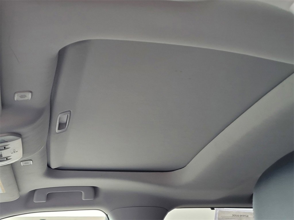 Used 2023 Toyota Highlander Limited image 13