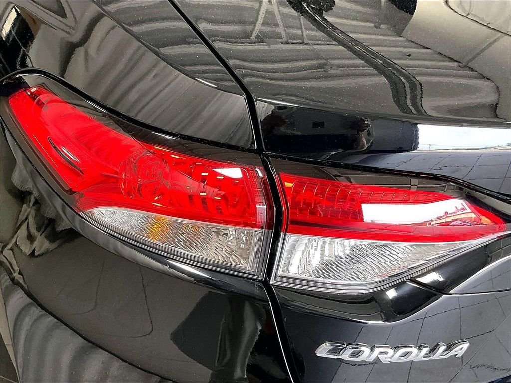 Certified 2026 Toyota Corolla LE FWD image 32