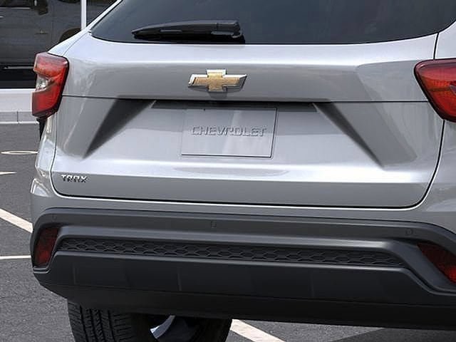New 2026 Chevrolet Trax LS w/ LS Convenience Package FWD image 22