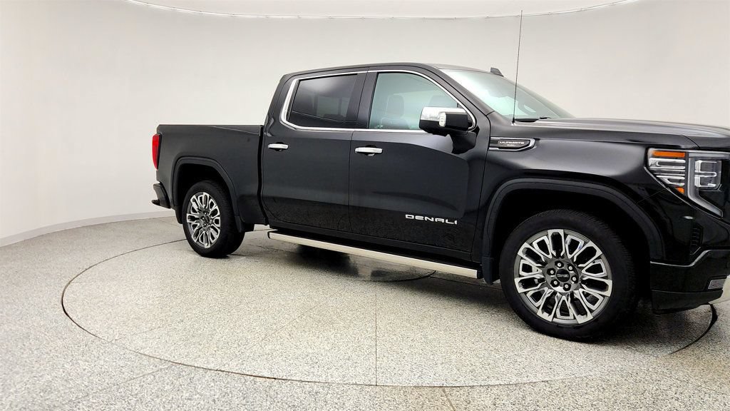 Used 2023 GMC Sierra 1500 Denali Ultimate AWD/4WD image 3