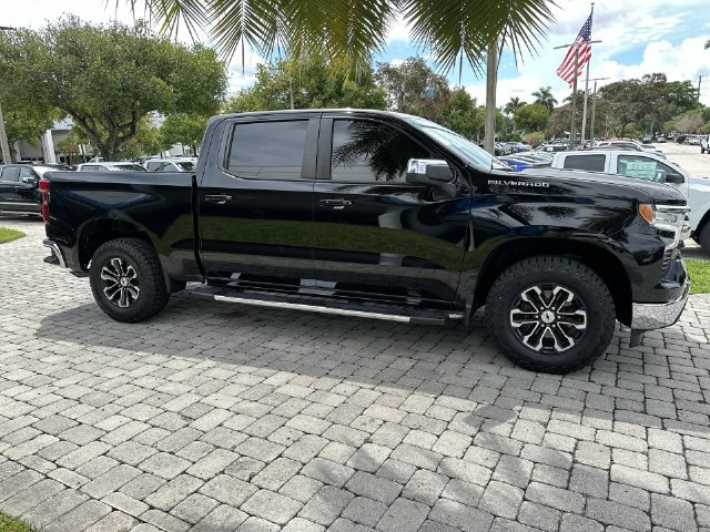 Used 2023 Chevrolet Silverado 1500 LT RWD image 15