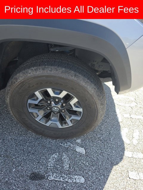 Used 2019 Toyota Tacoma TRD Off-Road AWD/4WD image 2