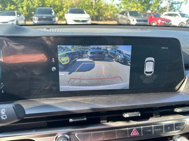 Used 2024 Kia Telluride LX FWD image 12