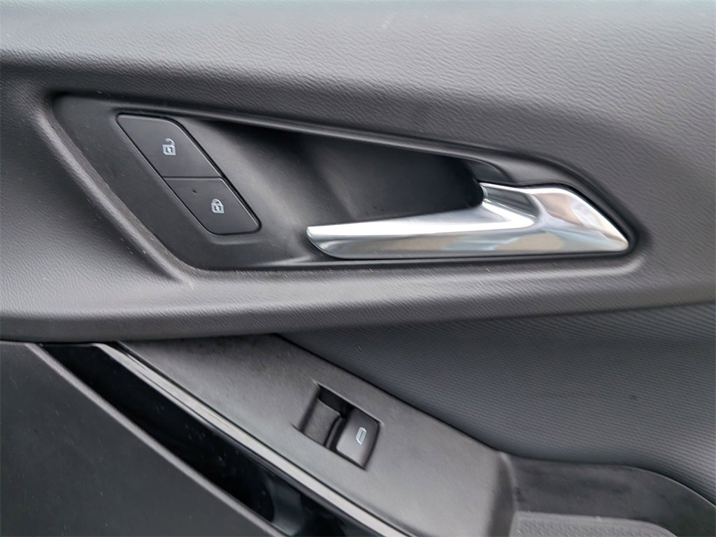 Used 2025 Chevrolet Equinox LT image 29