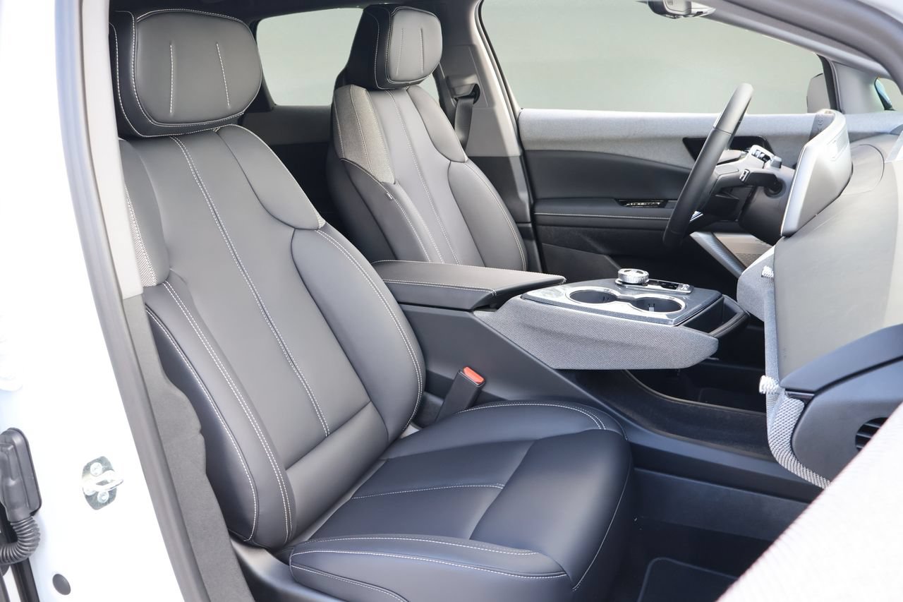 New 2027 Cadillac Optiq Sport w/ LPO, ONYX Package AWD/4WD image 19