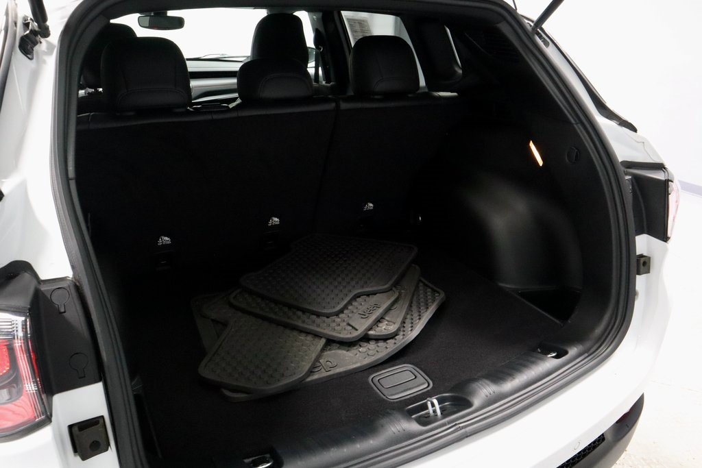 Used 2024 Jeep Compass Trailhawk w/ Trailer Tow Group image 12