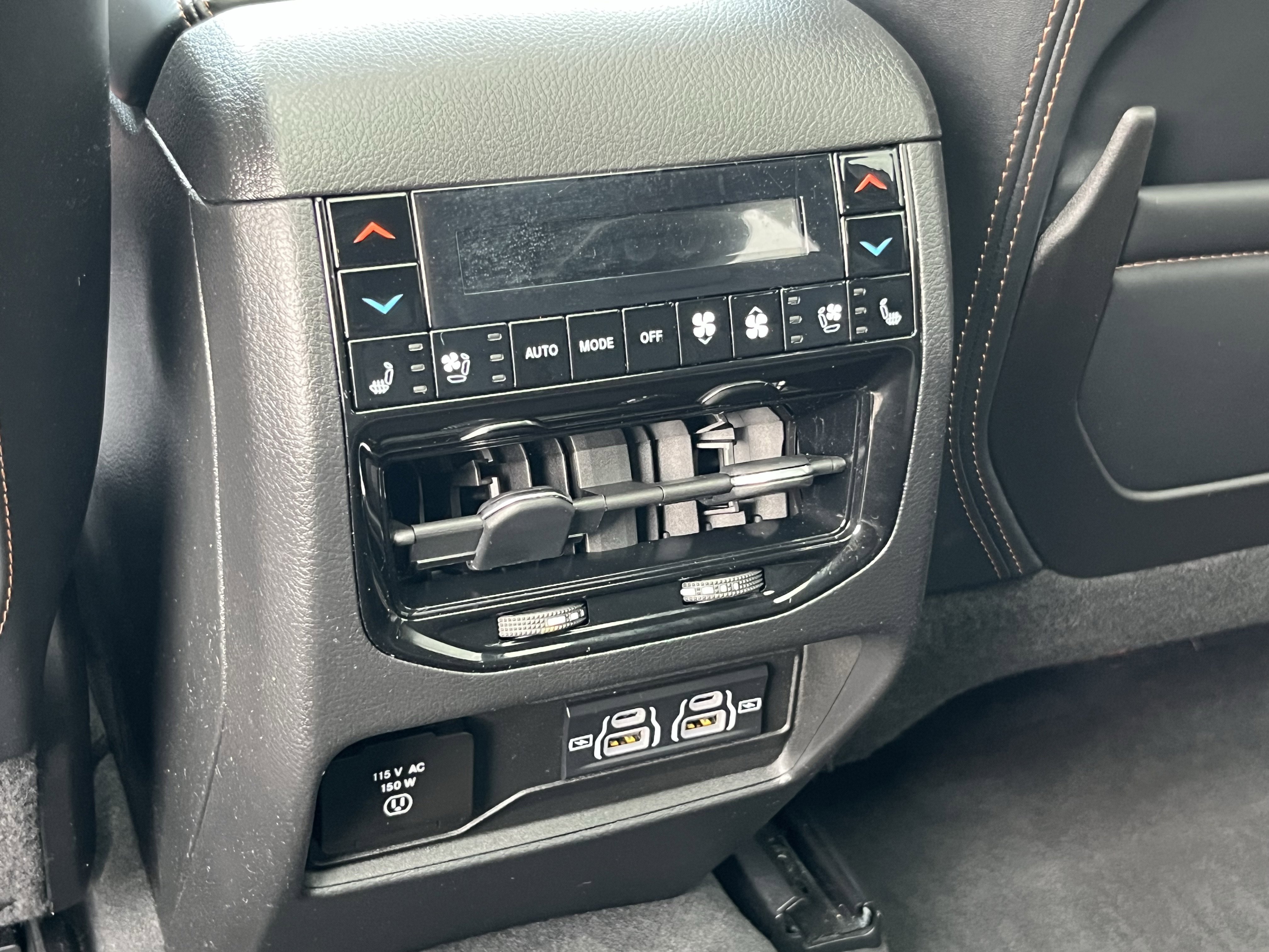 Used 2022 Jeep Grand Cherokee Summit AWD/4WD image 20