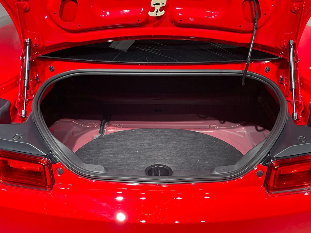 Used 2015 Chevrolet Camaro Z/28 RWD image 40