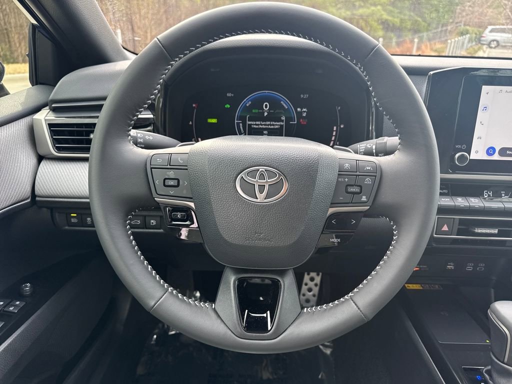 Used 2026 Toyota Camry SE image 11