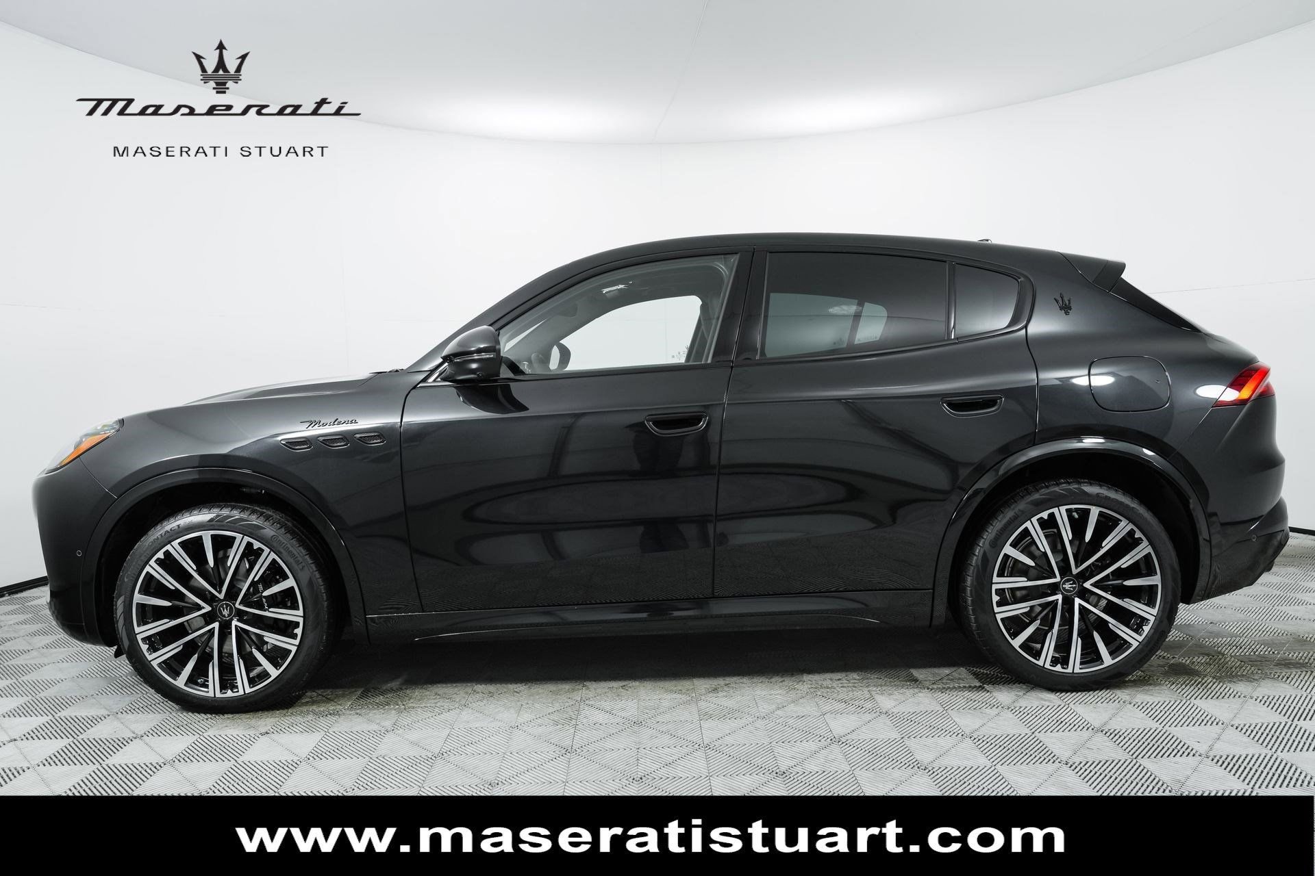 New 2025 Maserati Grecale Modena AWD/4WD image 4