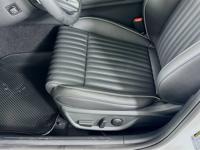 Certified 2026 Genesis G70 2.5T Prestige RWD image 21