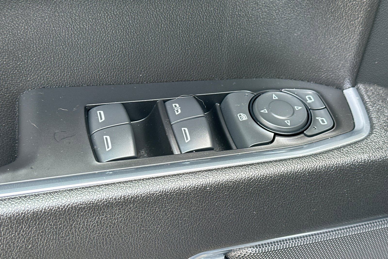 Certified 2023 Chevrolet Silverado 1500 LT image 12