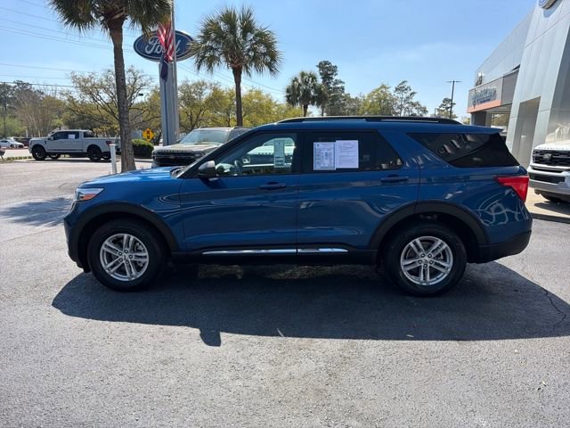 Used 2023 Ford Explorer XLT w/ Equipment Group 202A image 4