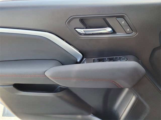 Used 2024 Chevrolet Colorado Z71 w/ Z71 Convenience Package 2 image 25