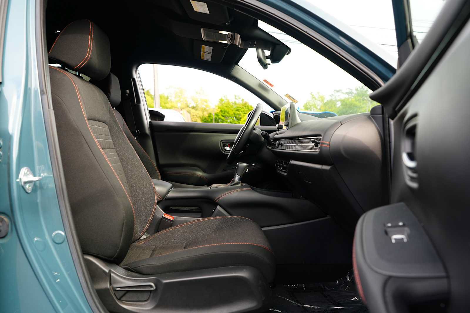 Used 2024 Honda HR-V Sport image 25