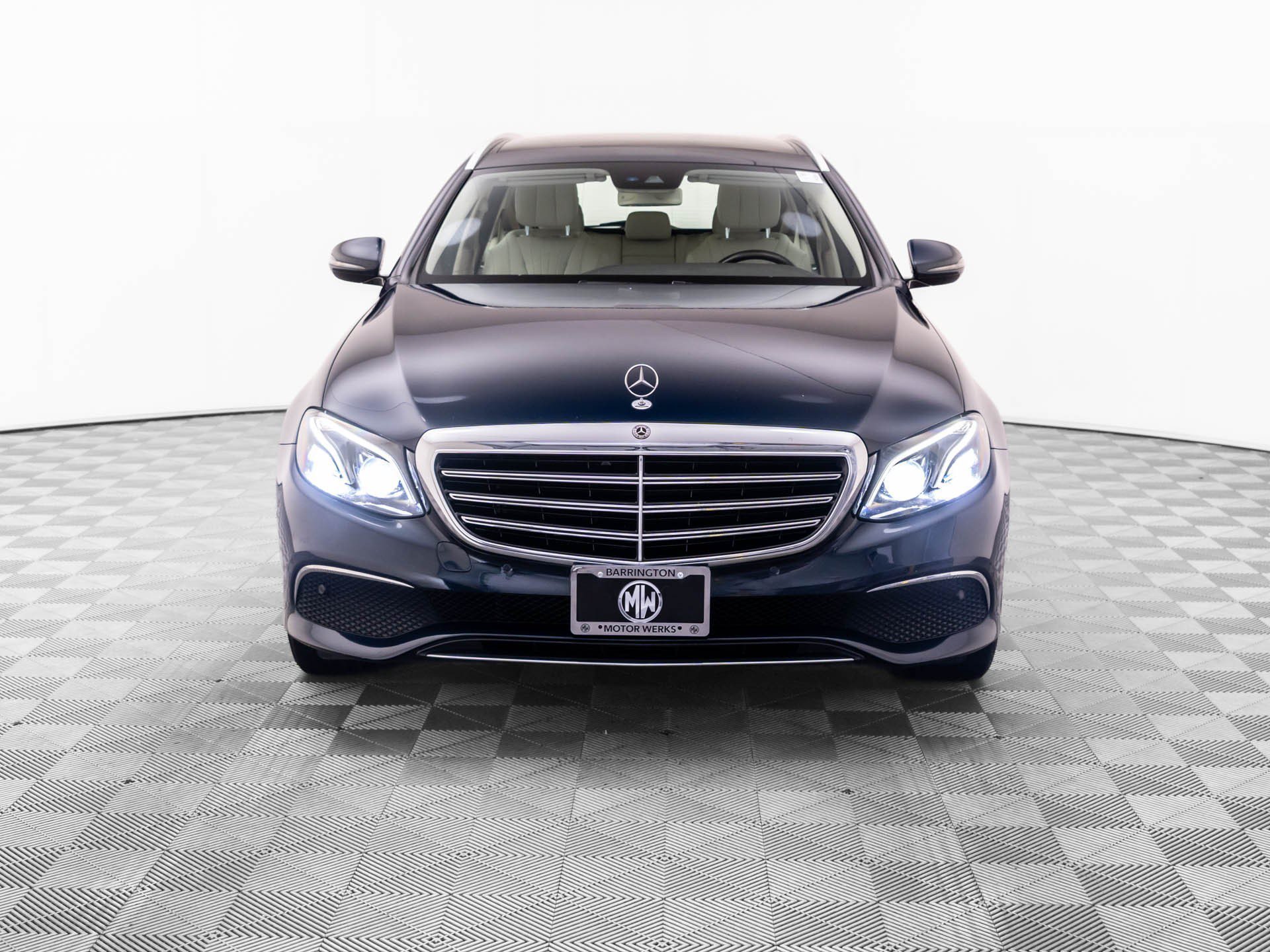 Used 2017 Mercedes-Benz E 400 4MATIC Wagon image 8