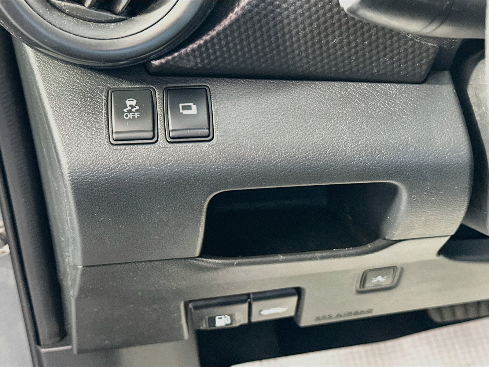 Used 2019 Nissan Kicks S FWD image 10