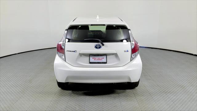 Used 2016 Toyota Prius C Two image 6