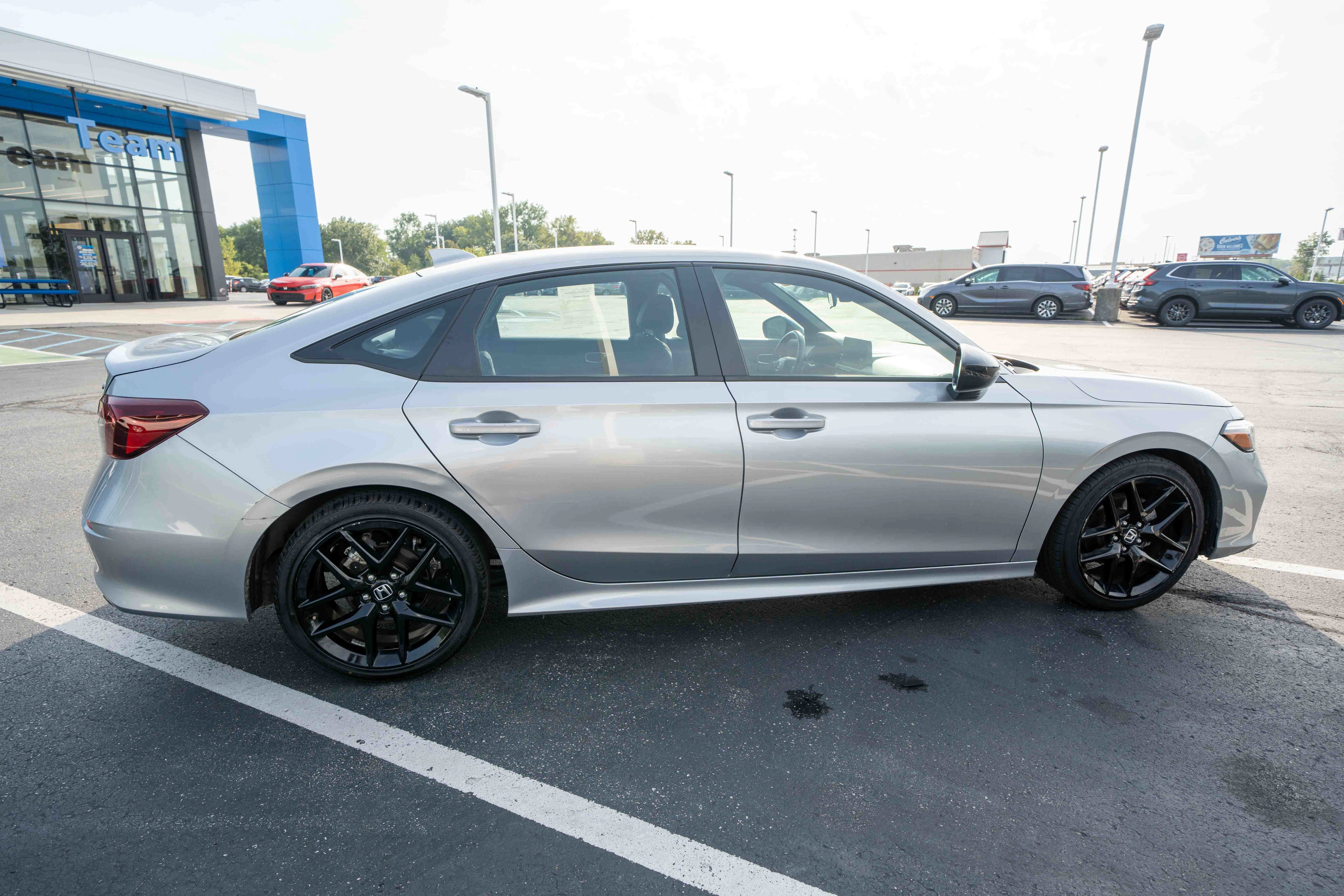 Used 2025 Honda Civic Sport image 6