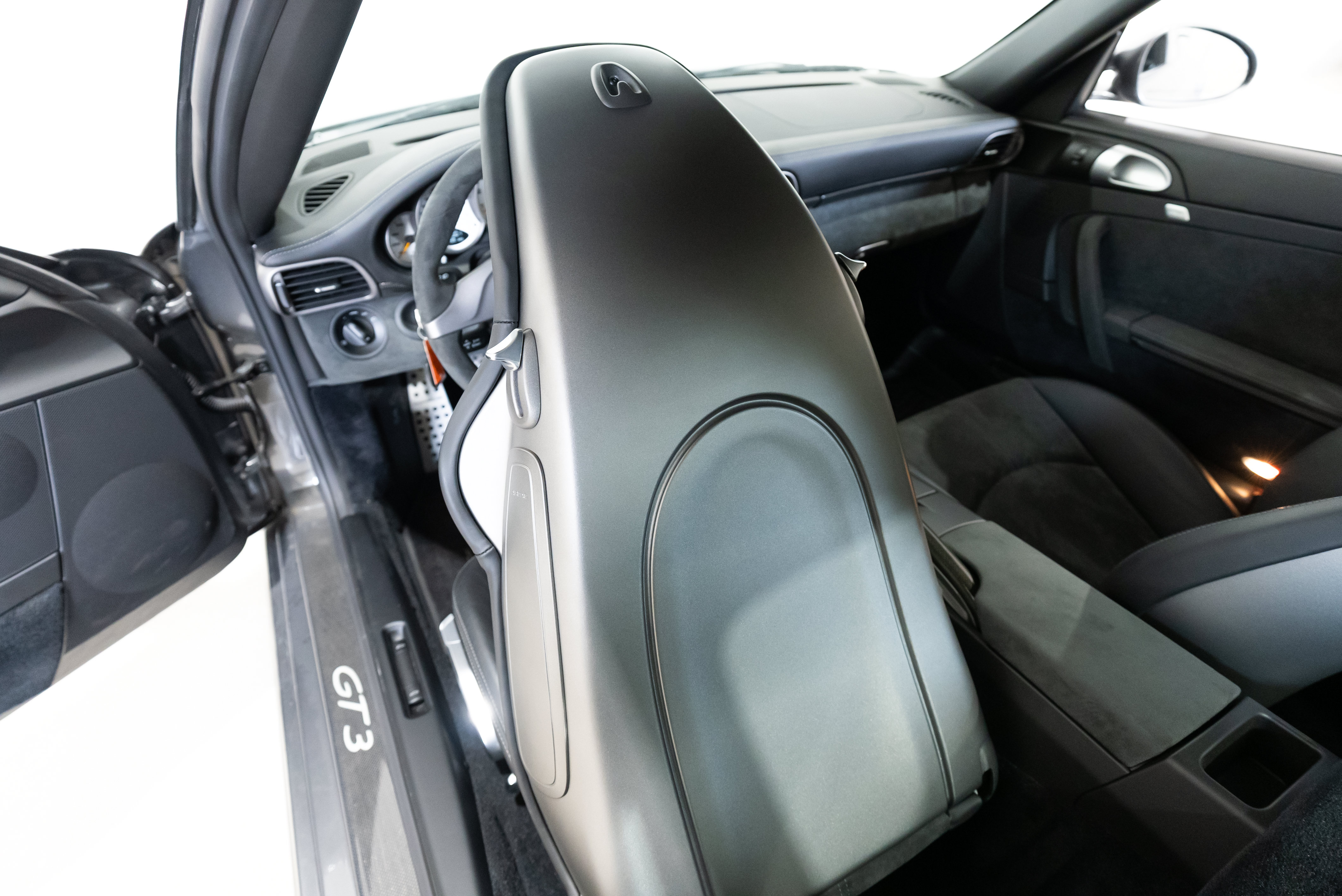 Used 2011 Porsche 911 GT3 RWD image 75