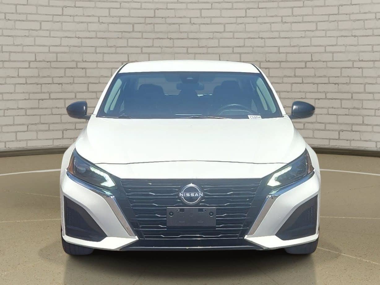 Certified 2024 Nissan Altima 2.5 S FWD image 2