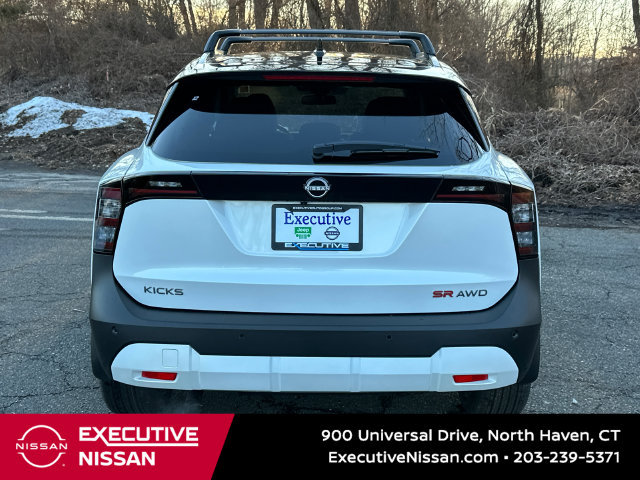 New 2026 Nissan Kicks SR w/ Cold Weather Package AWD/4WD image 3