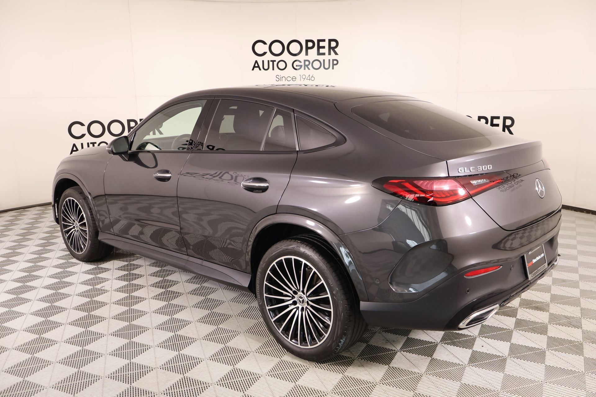 Used 2024 Mercedes-Benz GLC 300 4MATIC image 22