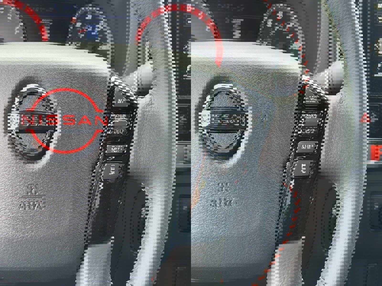 New 2025 Nissan Frontier PRO-4X image 23