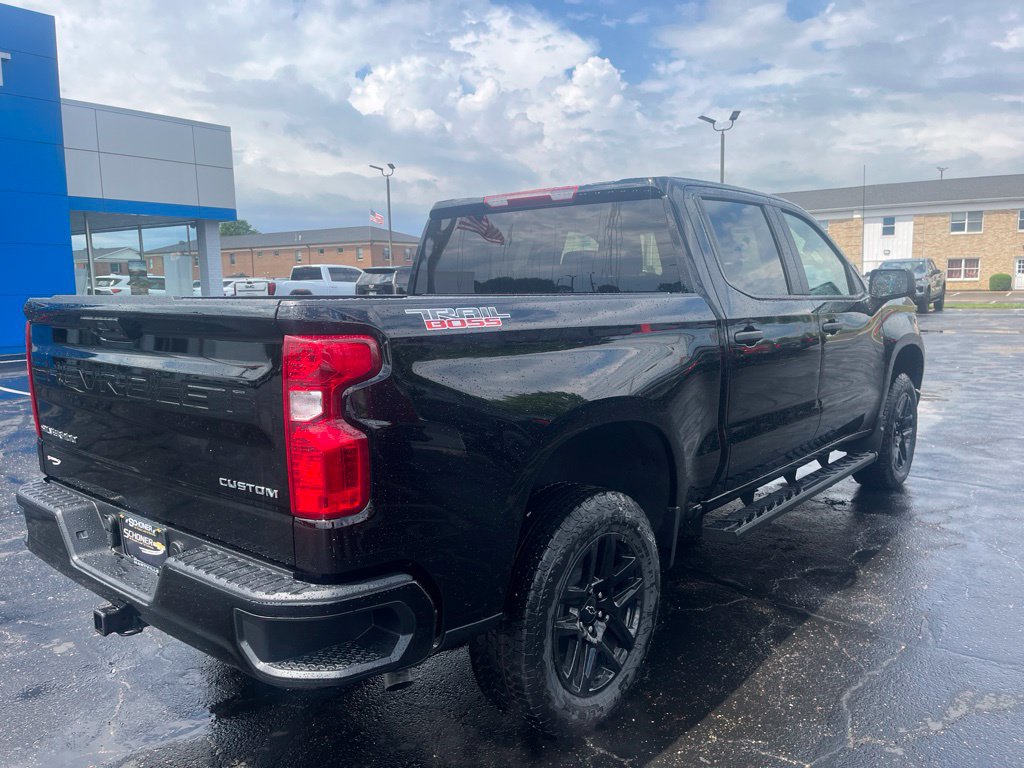 New 2026 Chevrolet Silverado 1500 Custom Trail Boss AWD/4WD image 6