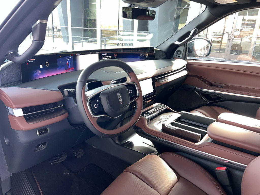 New 2025 Lincoln Navigator L Reserve image 8