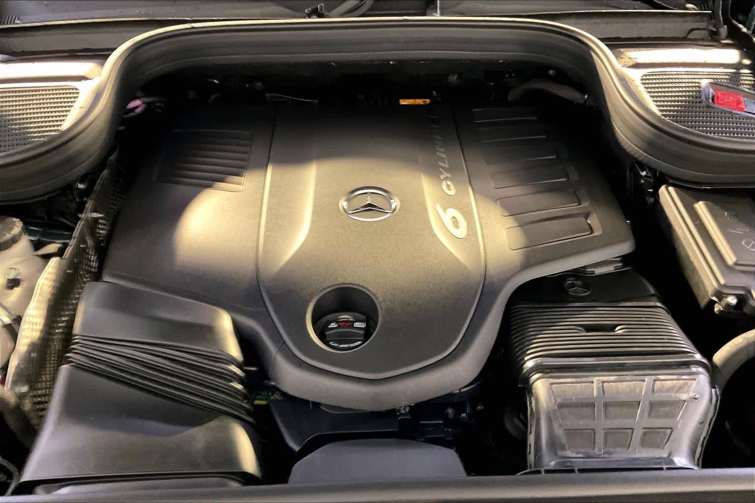 New 2027 Mercedes-Benz GLS 450 4MATIC image 14