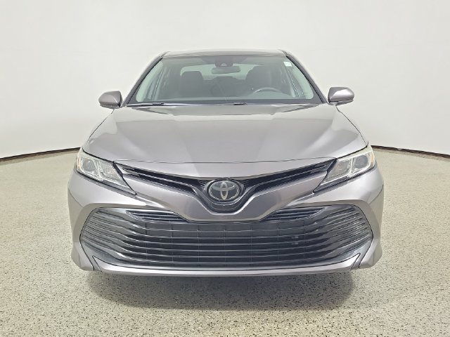 Used 2020 Toyota Camry LE FWD image 3
