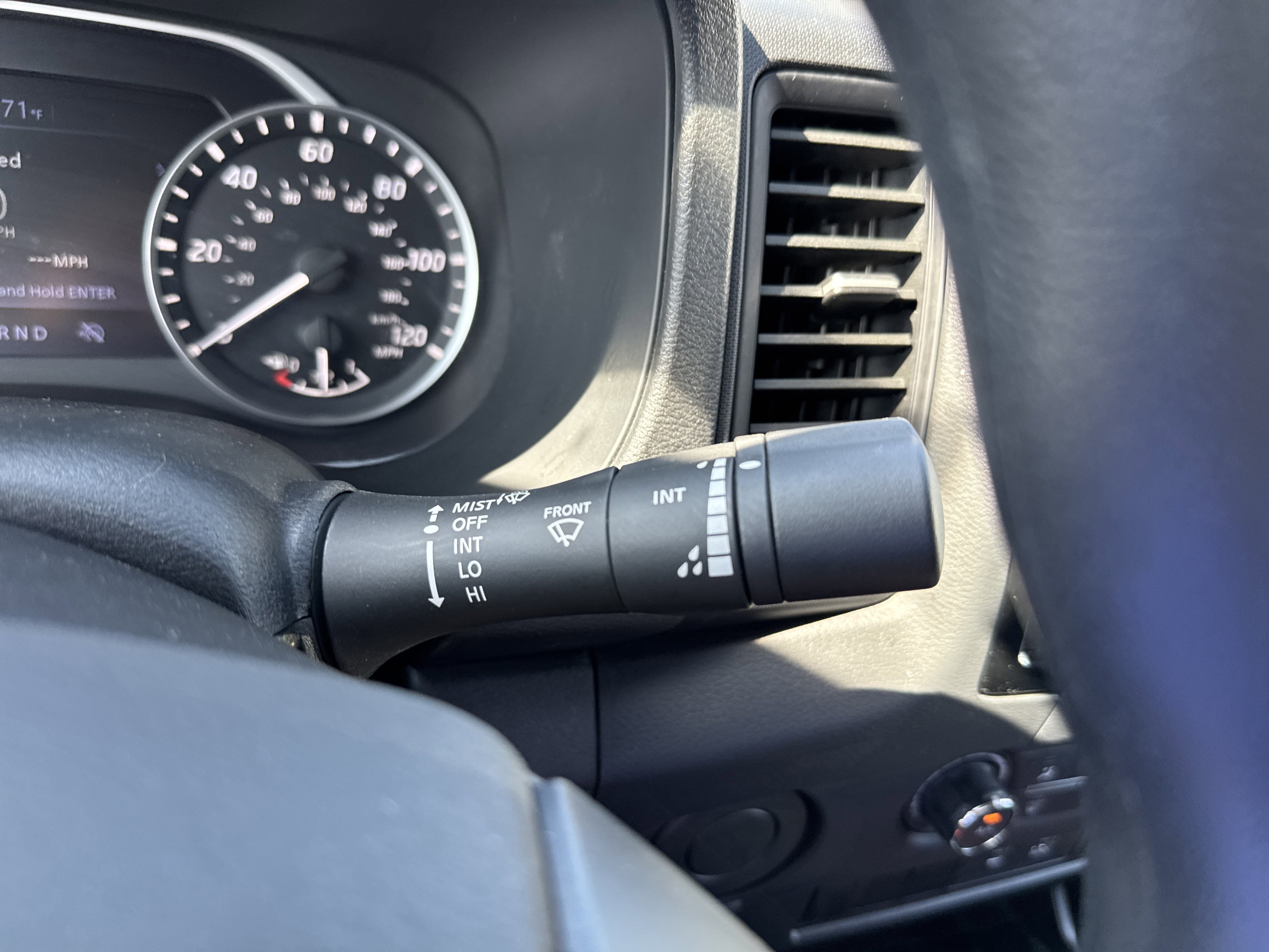 Used 2024 Nissan Frontier S w/ S Utility Package image 24