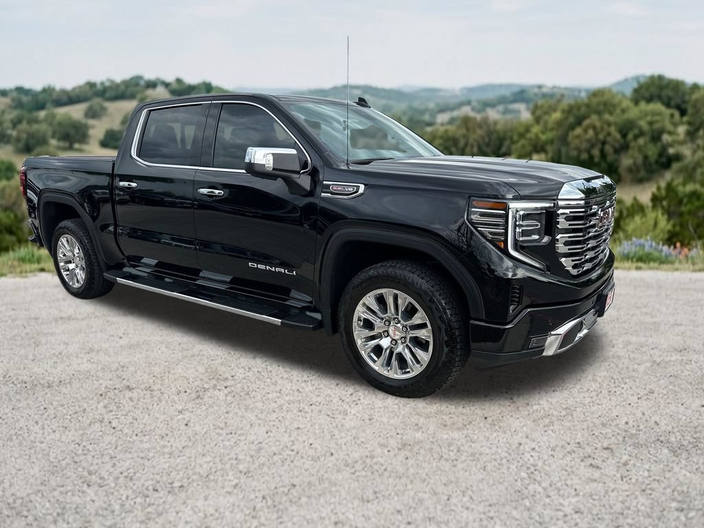 Used 2025 GMC Sierra 1500 Denali w/ Technology Package AWD/4WD image 1