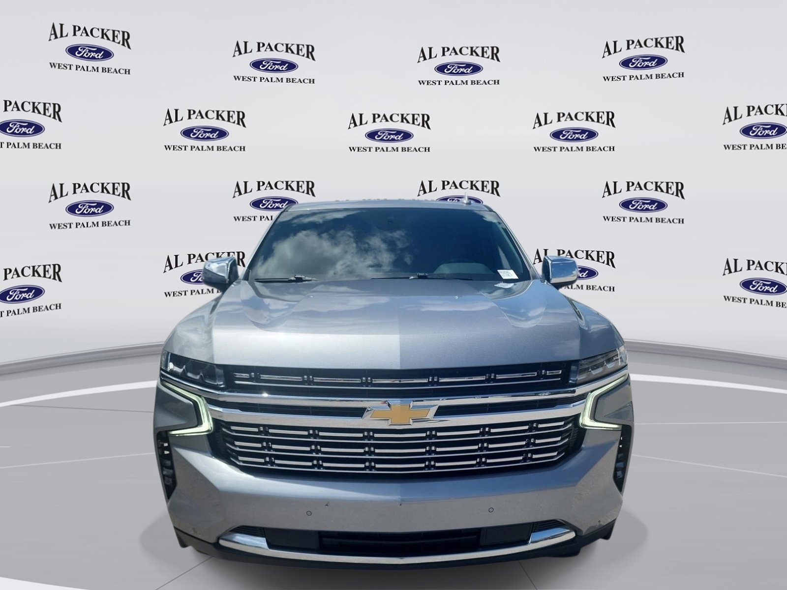 Used 2023 Chevrolet Suburban Premier AWD/4WD image 9
