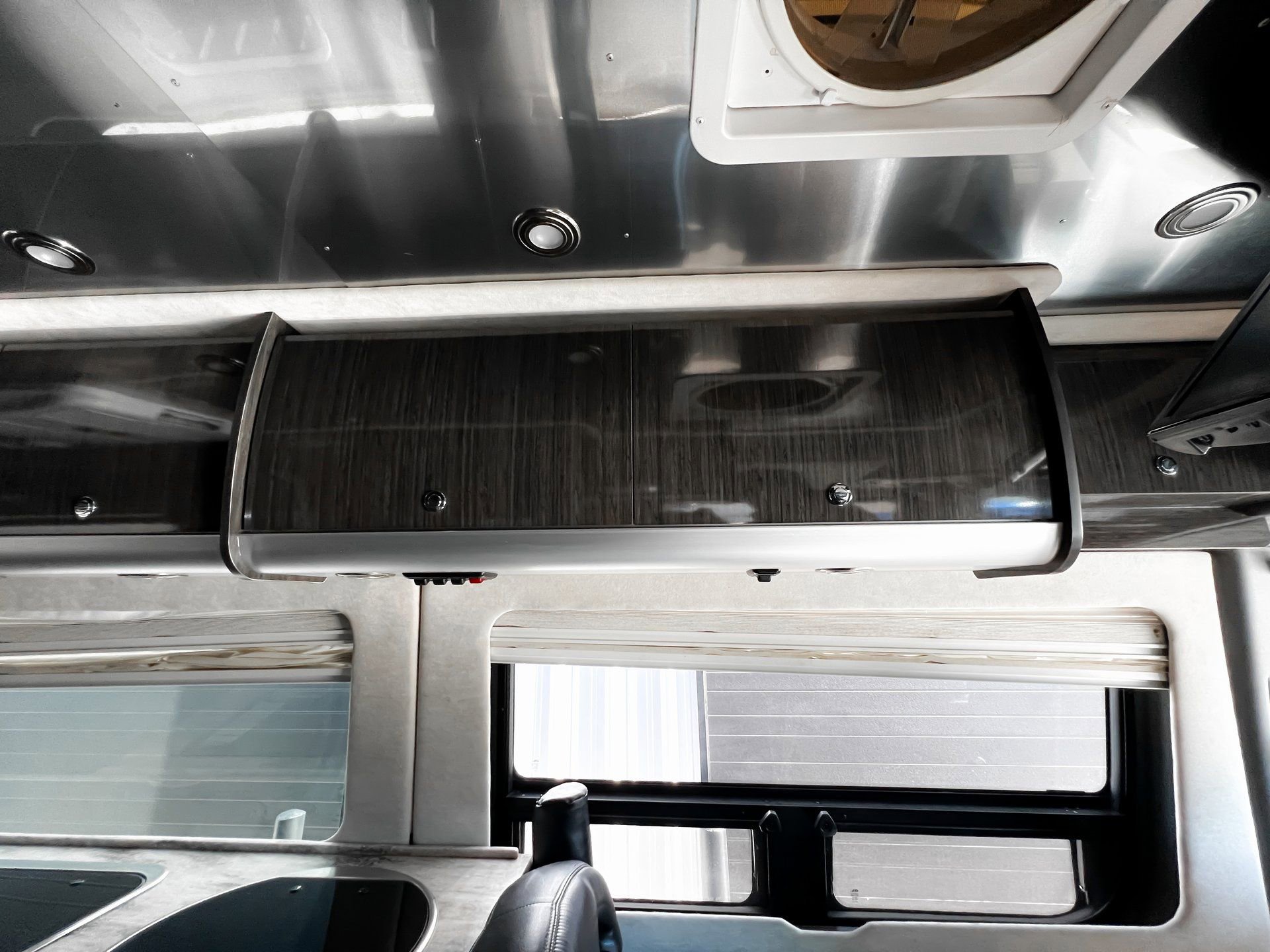 Used 2015 Mercedes-Benz Sprinter 3500 image 35