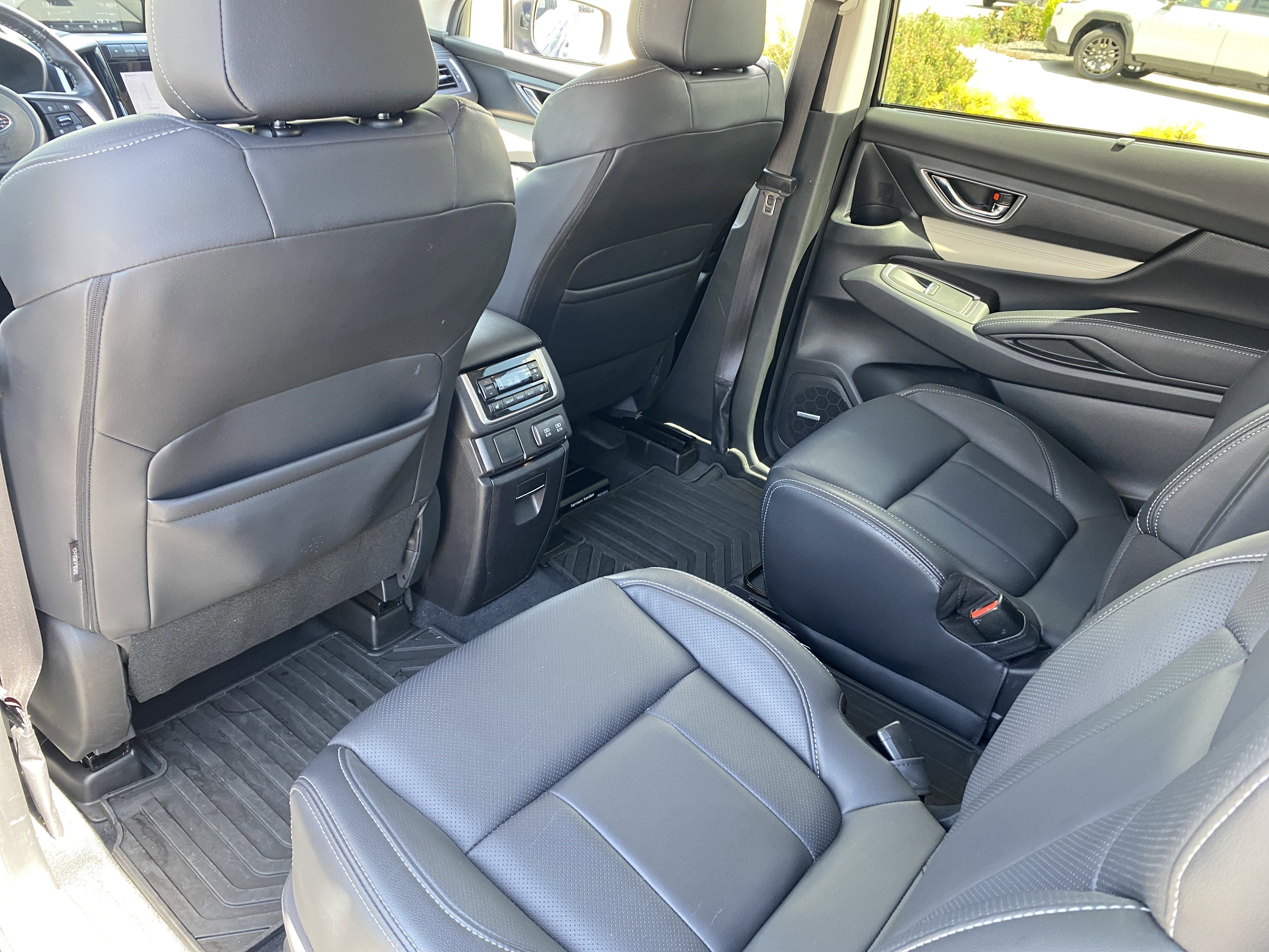 Certified 2022 Subaru Ascent Limited w/ Technology Package AWD/4WD image 18