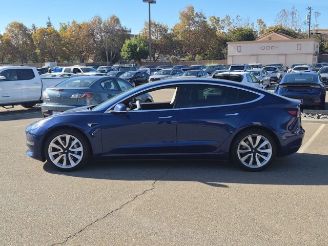 Used 2019 Tesla Model 3 Standard Range Plus RWD image 8