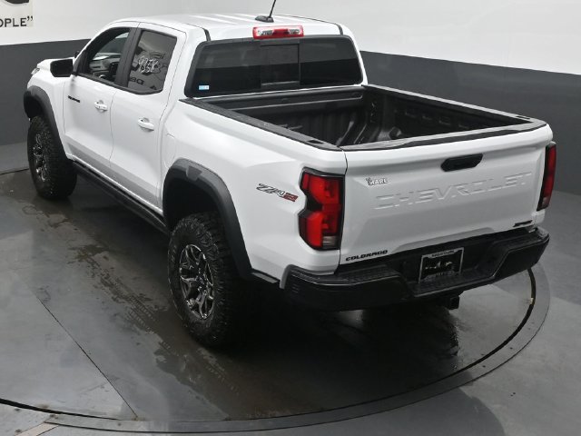 New 2026 Chevrolet Colorado ZR2 w/ Technology Package AWD/4WD image 19