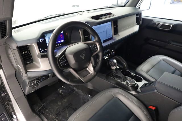 Used 2024 Ford Bronco Outer Banks AWD/4WD image 12