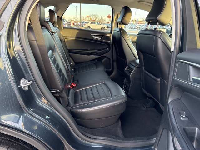 Used 2022 Ford Edge SEL w/ Convenience Package image 11