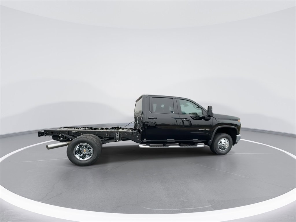 New 2026 Chevrolet Silverado 3500 LT w/ Convenience Package image 2