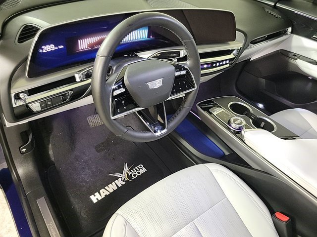 Certified 2024 Cadillac Lyriq Luxury image 16