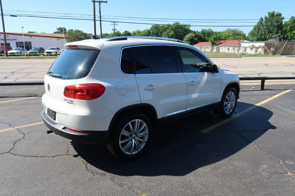 Used 2012 Volkswagen Tiguan SE AWD/4WD image 3