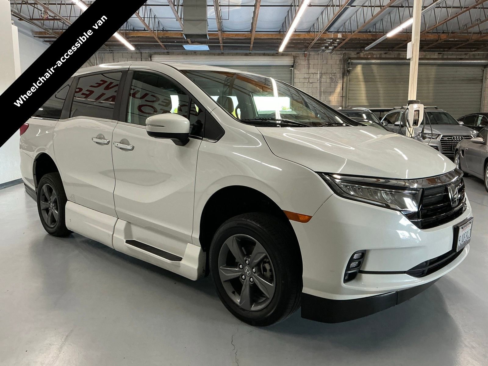 Used 2021 Honda Odyssey EX image 5